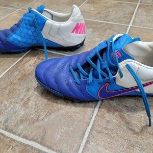 Nike5 Bomba Pro Turf Soccer cleats
